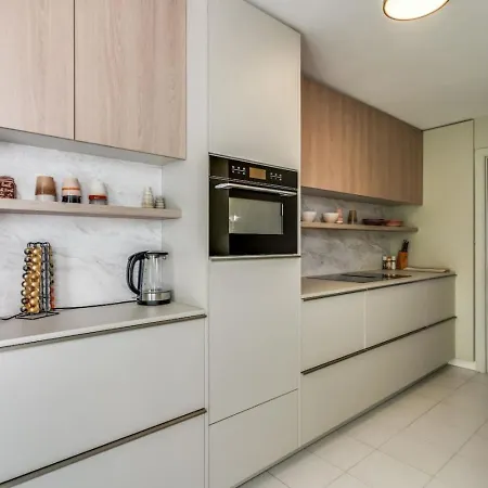 Ultimate - Scenic 2br Haven Breathtaking Sea And Garden Views Apartman *