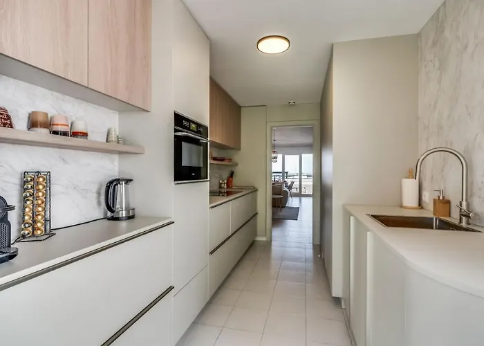 Ultimate - Scenic 2br Haven Breathtaking Sea And Garden Views Apartamento