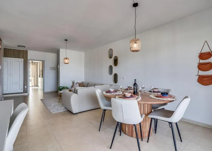 Ultimate - Scenic 2br Haven Breathtaking Sea And Garden Views Apartamento *