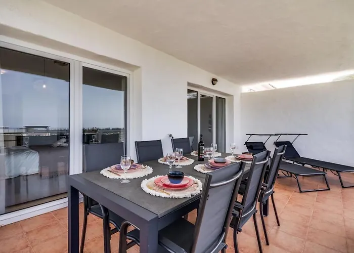 Ultimate - Scenic 2br Haven Breathtaking Sea&garden Views Appartement Estepona